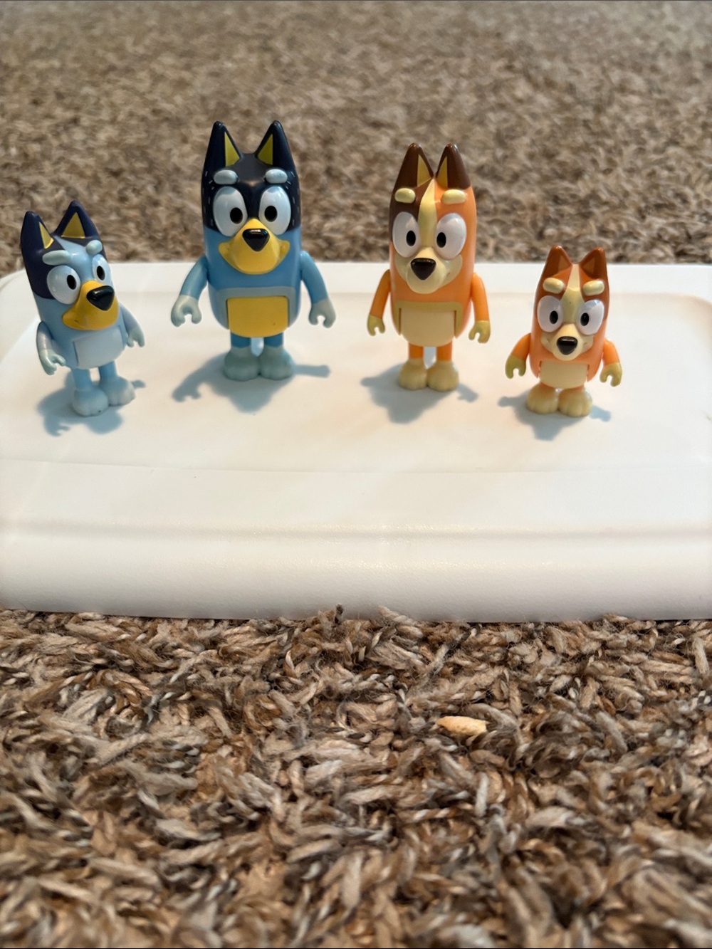 Bluey Mini Figures Set - Blue and Orange Characters